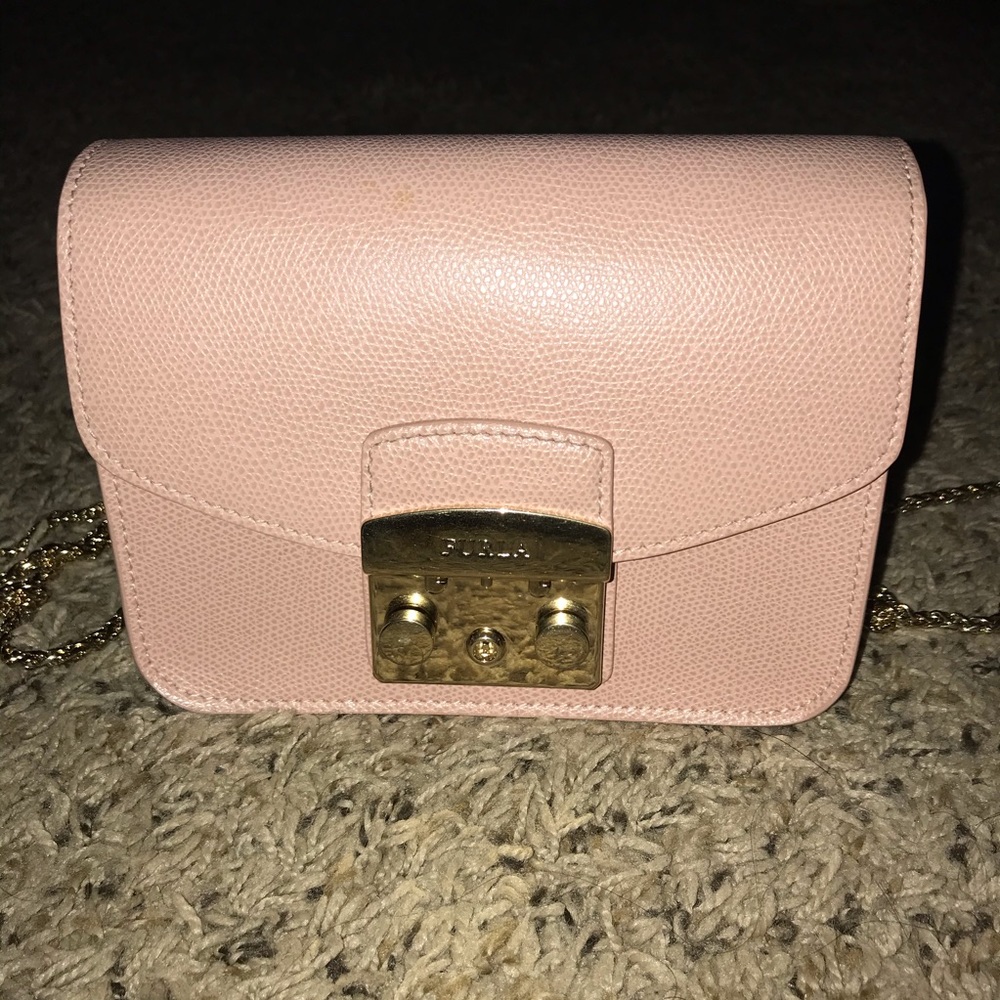Furla metropolis mini crossbody bag